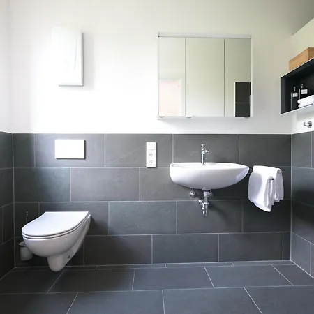 Altes Kelterhaus & Plein By Markus Plein Wintrich