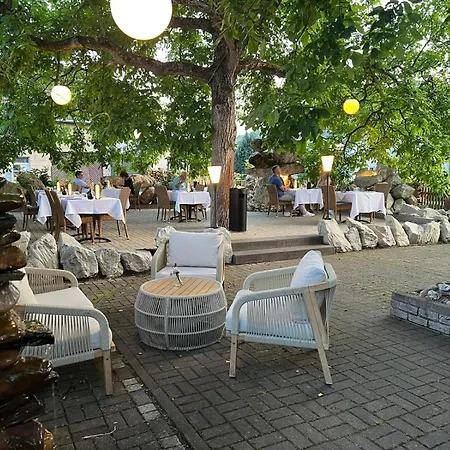 فندق Altes Kelterhaus & Plein By Markus Plein 4*
