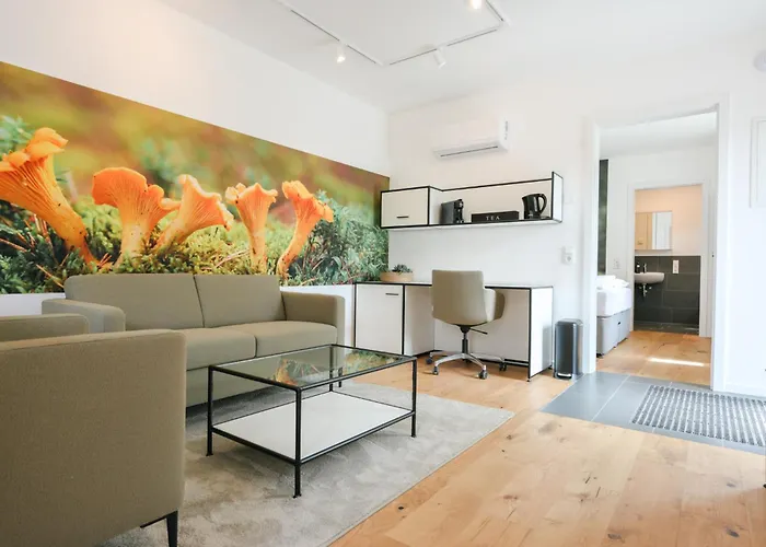 Altes Kelterhaus & Plein By Markus Plein * וינטריך