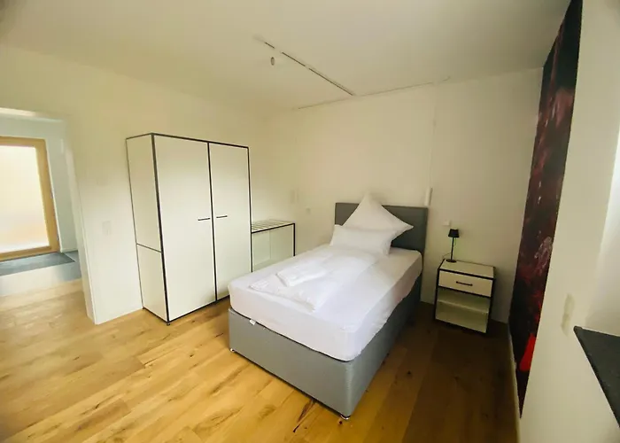 Altes Kelterhaus&plein By Markus Plein *